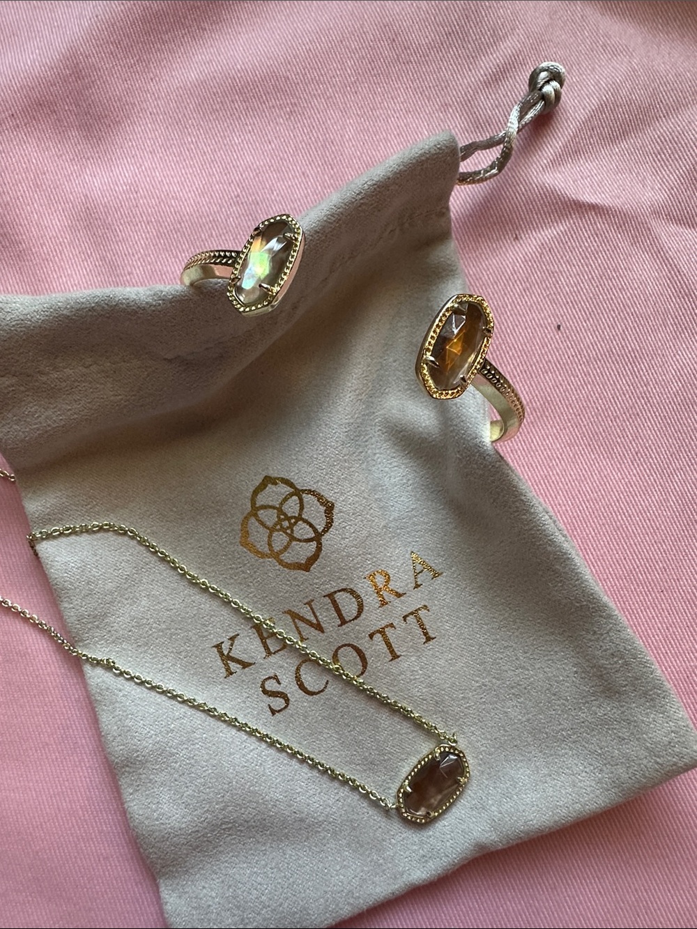 Kendra Scott Champagne stone necklace and adjustable bracelet set